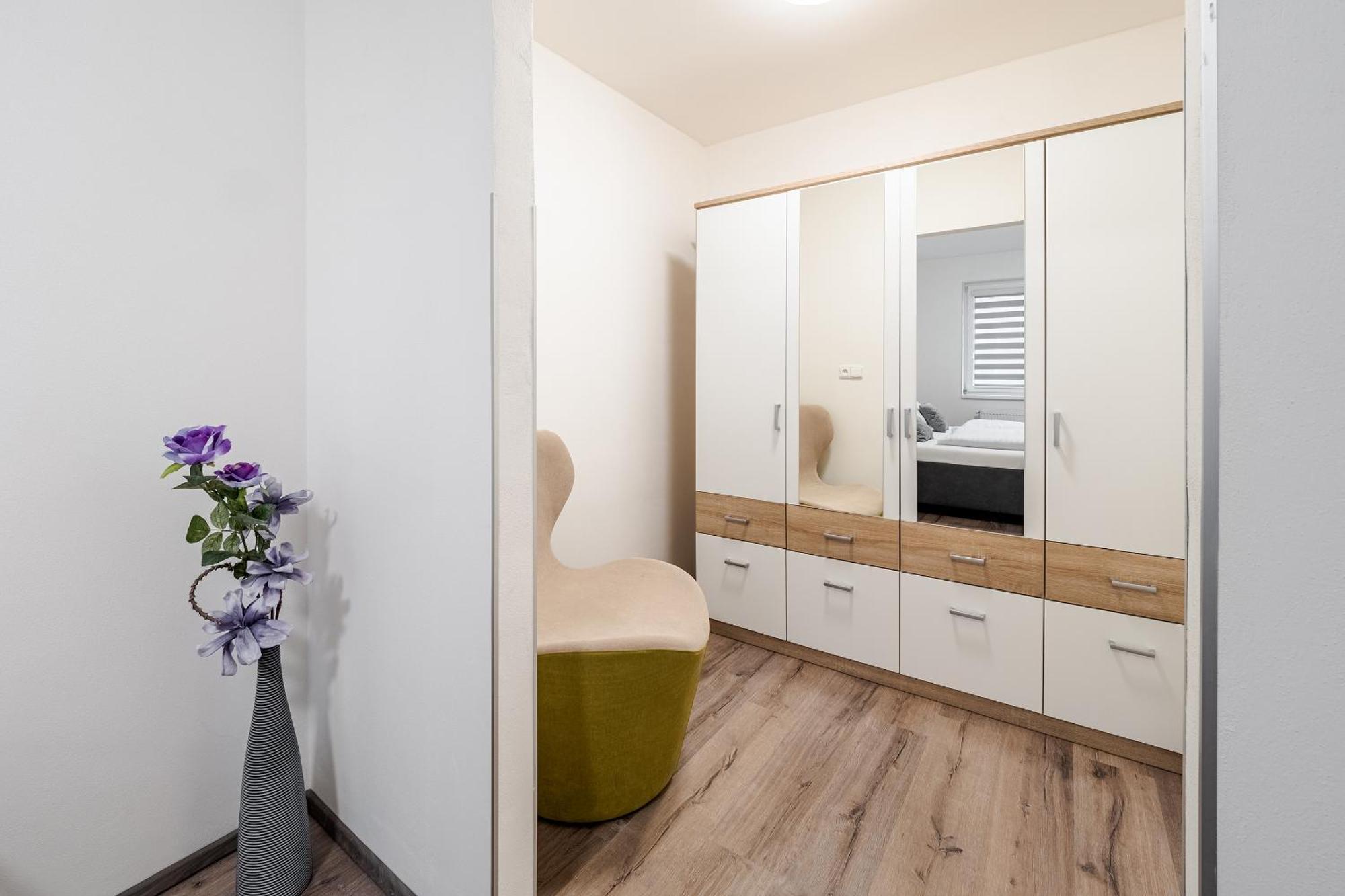 Private Luxury Apartments Frymburk Room photo